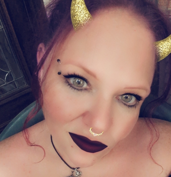 Meet your Posher, Kelly - Picture 1 of 1